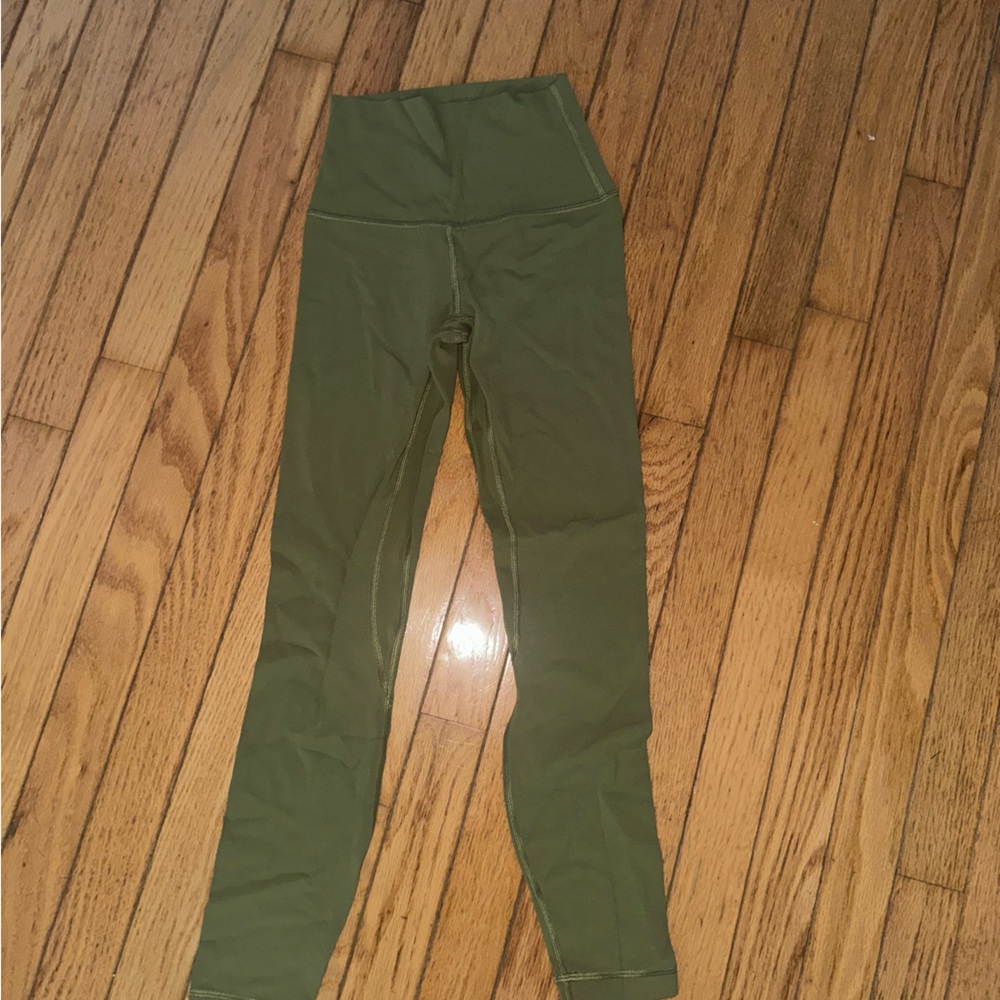 - LULULEMON ALIGN leggings size 0 25”
